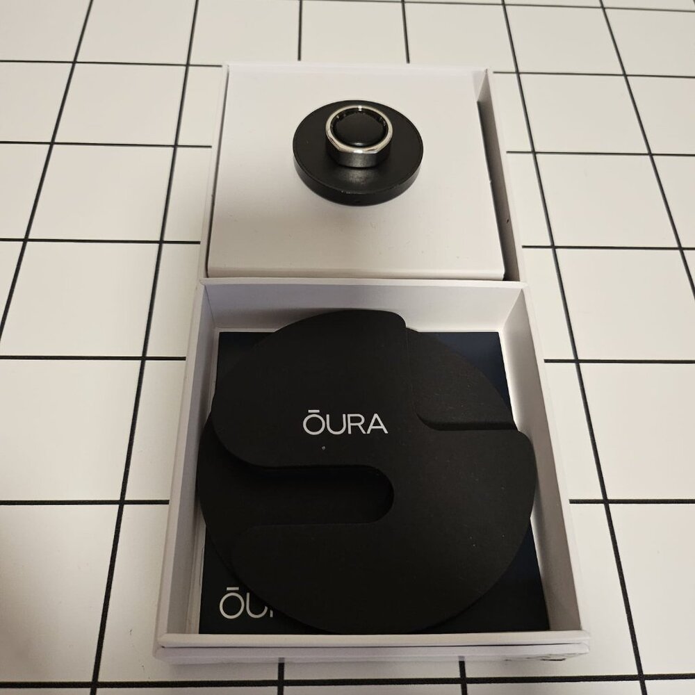 Oura Silver Health Tracking Ring